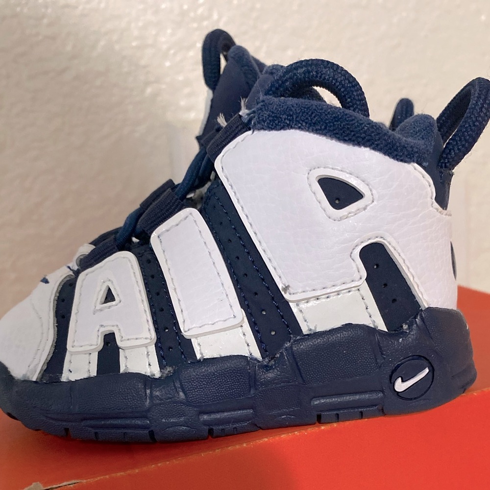 Nike Boys Air More Uptempo